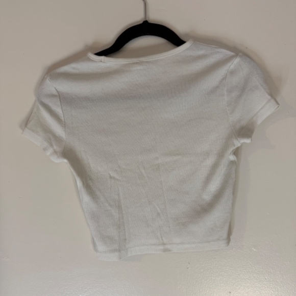 H&M Divided White Basic Top - Picture 2 of 3